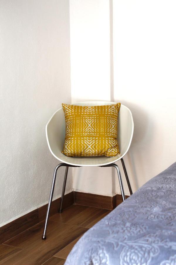Suites Ciento 37 León Exteriör bild