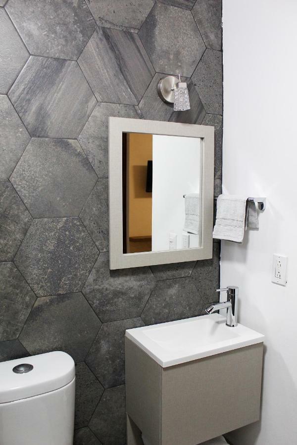 Suites Ciento 37 León Exteriör bild